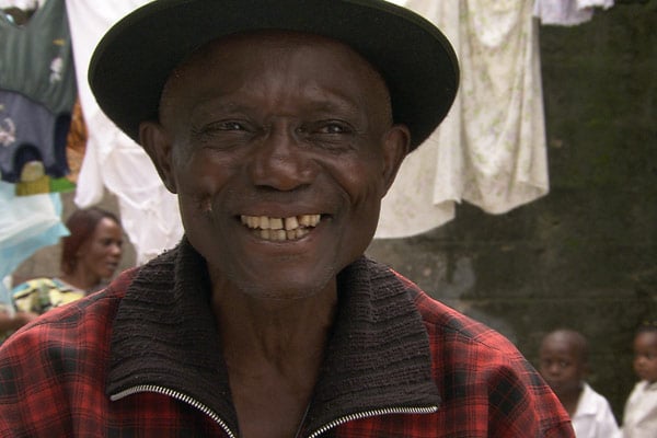 Le batterie de la rumba : Photo Jacques Sarasin, Wendo Kolosoy