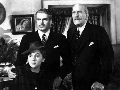 Rebecca : Photo Alfred Hitchcock, Joan Fontaine, C. Aubrey Smith, Laurence Olivier