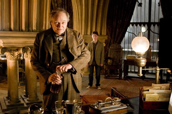 Harry Potter et le Prince de sang mêlé : Photo Jim Broadbent, Daniel Radcliffe
