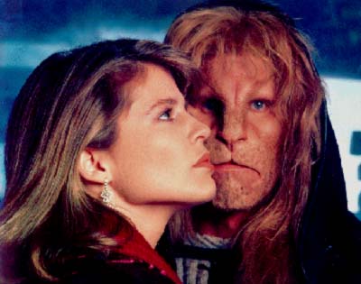 Photo Ron Perlman, Linda Hamilton