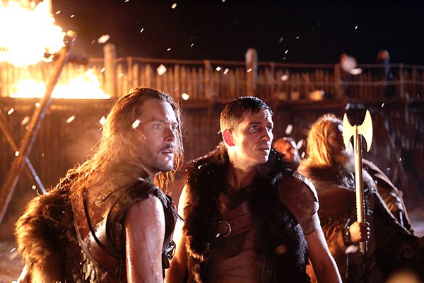 Outlander, le dernier Viking : Photo Jim Caviezel, Howard McCain, Jack Huston