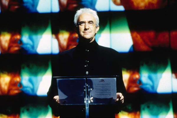 Demain ne meurt jamais : Photo Jonathan Pryce, Roger Spottiswoode