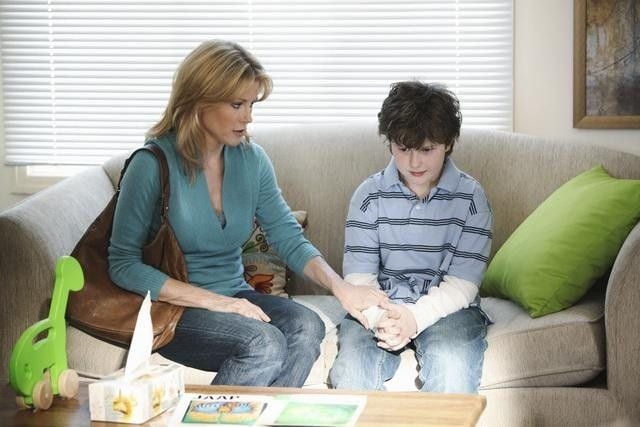 Modern Family : Photo Nolan Gould, Julie Bowen