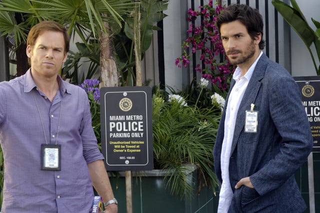 Dexter : Photo Santiago Cabrera, Michael C. Hall