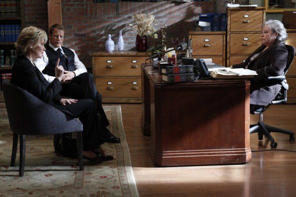 La Loi selon Harry : Photo Mark Valley, Jean Smart, Kathy Bates