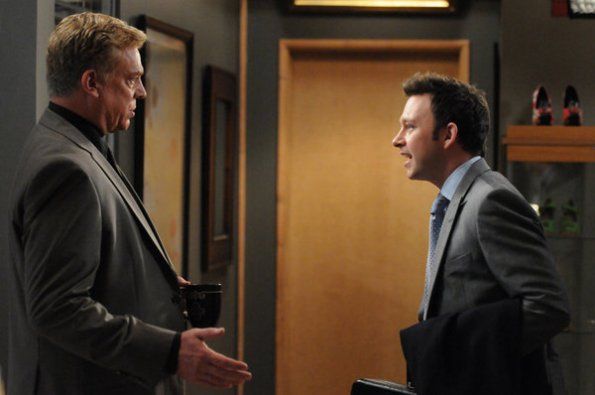 La Loi selon Harry : Photo Christopher McDonald, Nate Corddry
