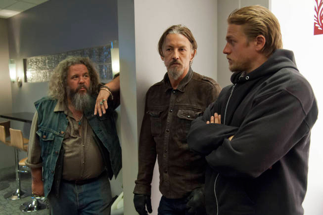 Sons of Anarchy : Photo Mark Boone Junior, Tommy Flanagan, Charlie Hunnam