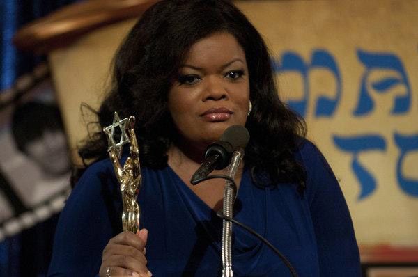 Community : Photo Yvette Nicole Brown