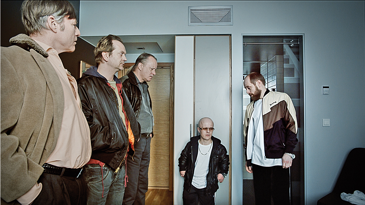 Un chic type : Photo Stellan Skarsgård, Gard B. Eidsvold, Bjorn Floberg, Hans Petter Moland