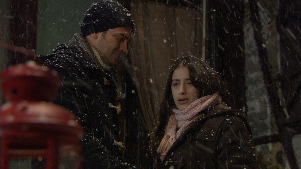 Photo Hazal Kaya, Çağatay Ulusoy
