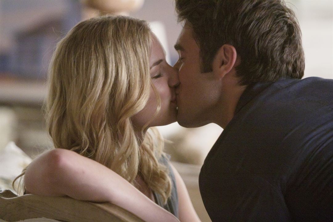 Revenge : Photo Joshua Bowman, Emily VanCamp