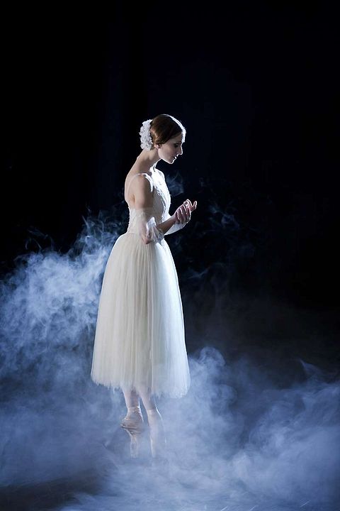 Giselle (Côté Diffusion) : Photo