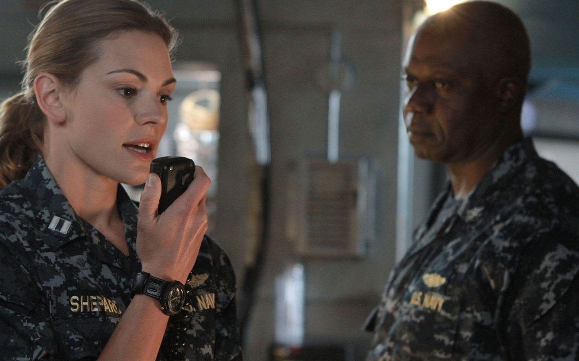 Last Resort : Photo Daisy Betts, Andre Braugher