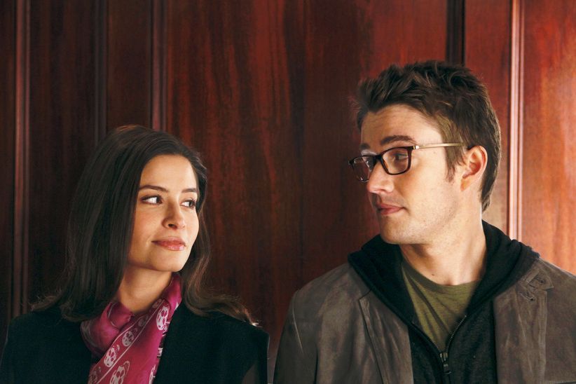 666 Park Avenue : Photo Robert Buckley, Mercedes Mason