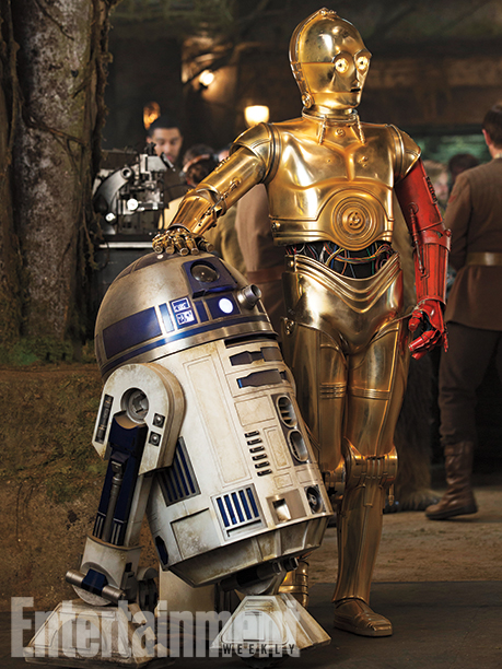 C-3PO et R2-D2 (avec un bras rouge !)