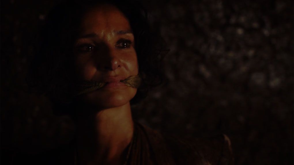 Serie Femme Qui Voit Les Mort