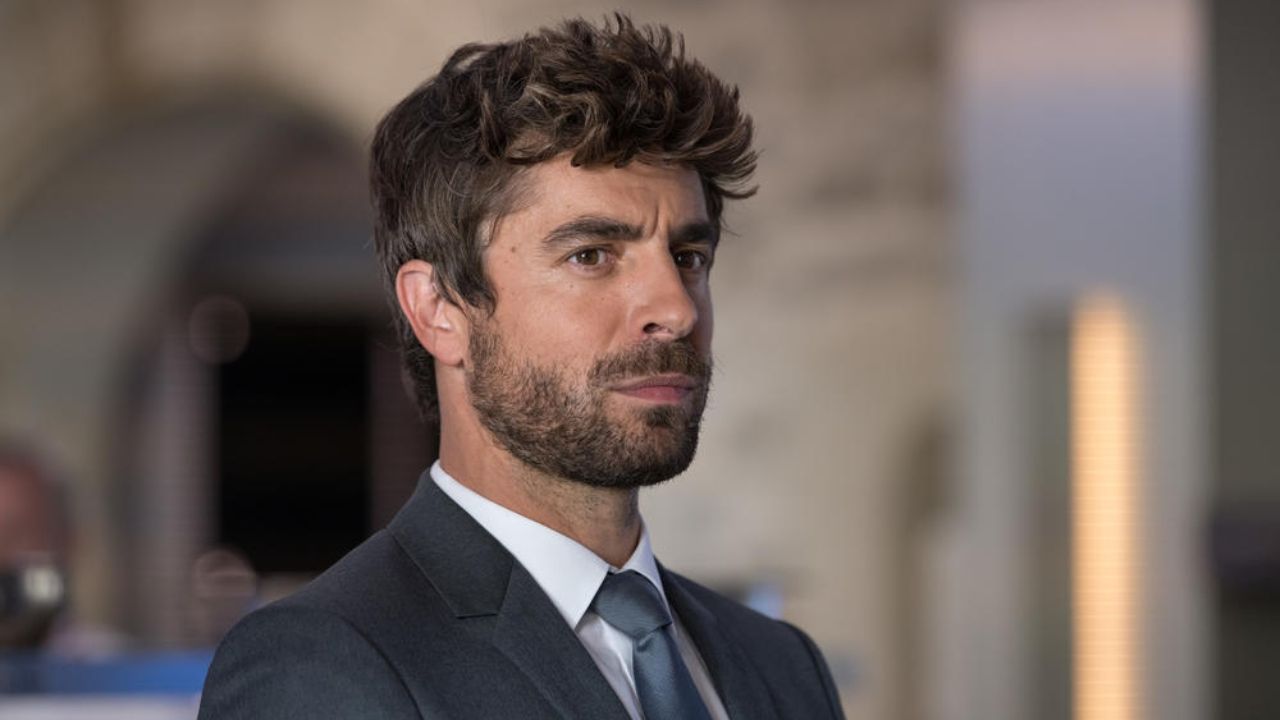 Musique Mais Qui Es Tu Ici Tout Commence Ici tout commence : "Pour Lisandro, tout va se résoudre par un acte suicidaire" confie Agustin Galiana - News Séries - AlloCiné