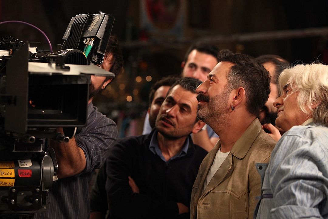 Pek Yakinda : Photo Cem Yılmaz