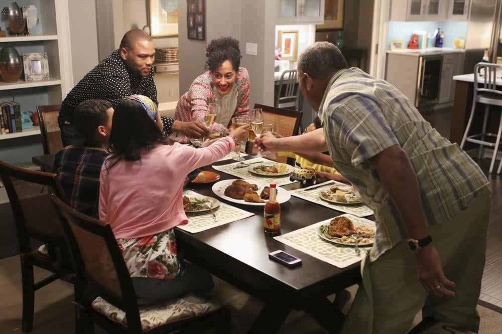 Black-ish : Photo Yara Shahidi, Tracee Ellis Ross, Anthony Anderson, Marcus Scribner, Laurence Fishburne