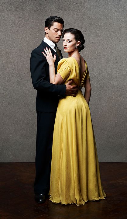 Photo Lara Pulver