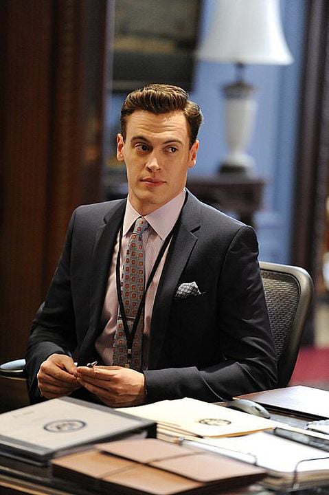 Madam Secretary : Photo Erich Bergen