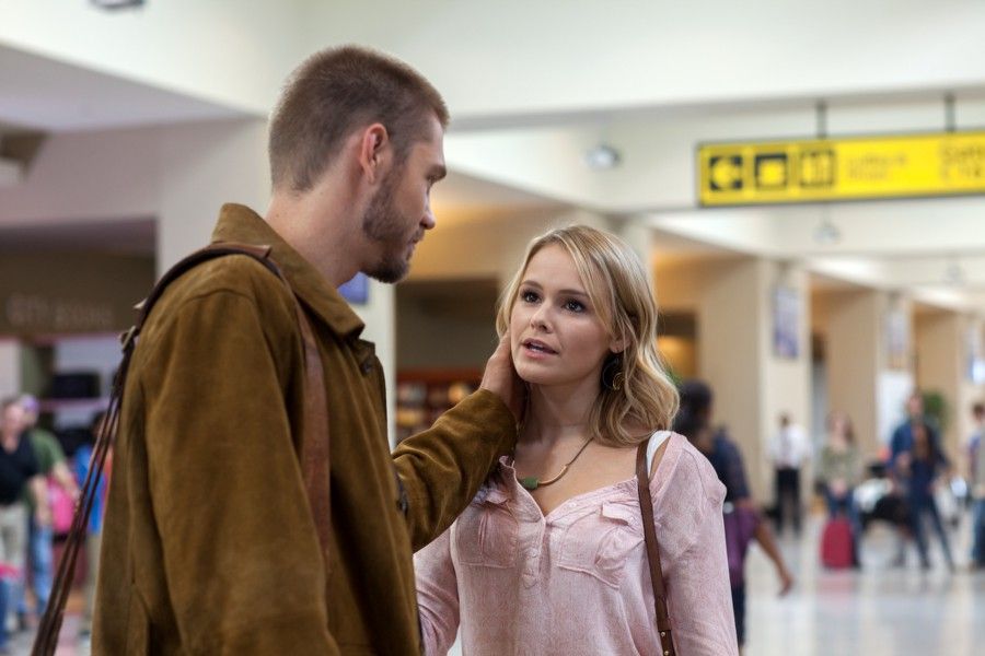 Le Chaos : Photo Cassi Thomson, Chad Michael Murray