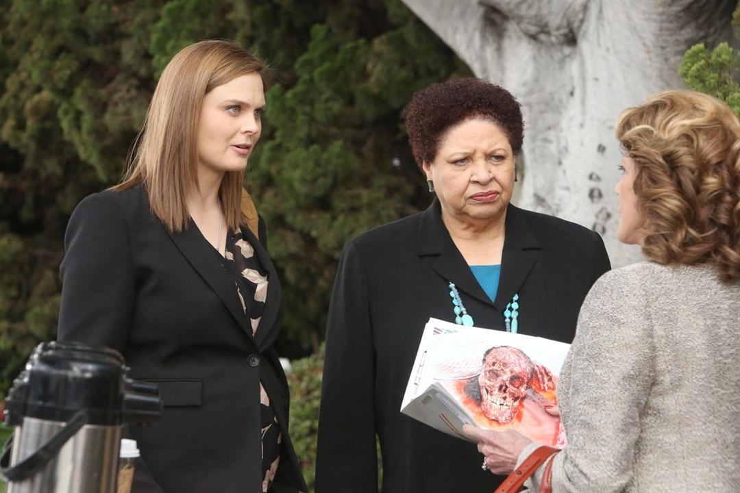 Bones : Photo Emily Deschanel, Patricia Belcher