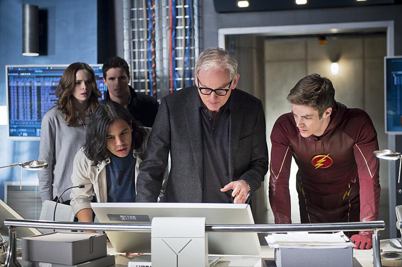 Flash (2014) : Photo Carlos Valdes, Danielle Panabaker, Victor Garber, Robbie Amell, Grant Gustin