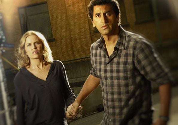 Photo Kim Dickens, Cliff Curtis