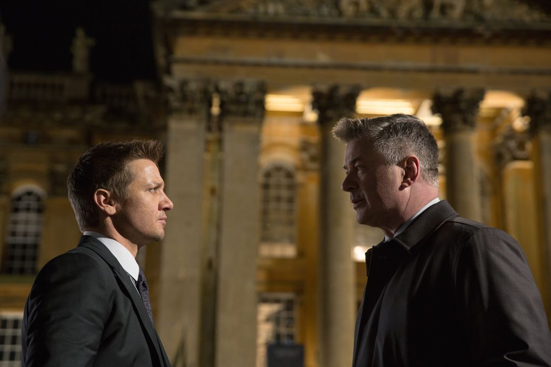 Mission: Impossible - Rogue Nation : Photo Jeremy Renner, Alec Baldwin