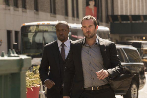 Blindspot : Photo Rob Brown, Sullivan Stapleton