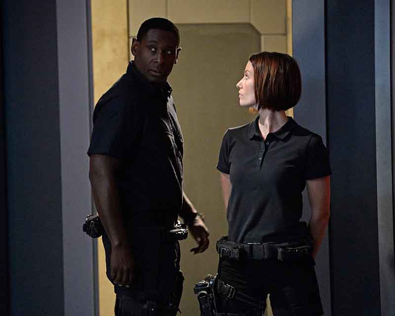 Supergirl : Photo Chyler Leigh, David Harewood