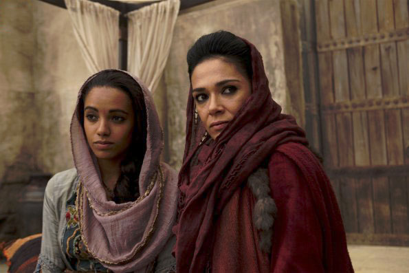 Of Kings and Prophets : Photo Simone Kessell, Maisie Richardson-Sellers