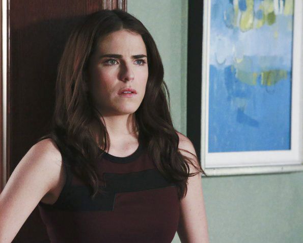 Murder : Photo Karla Souza
