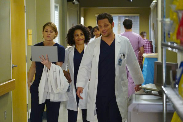 Grey's Anatomy : Photo Ellen Pompeo, Kelly McCreary, Justin Chambers (I)