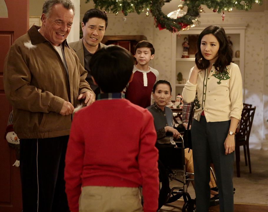 Bienvenue chez les Huang : Photo Randall Park, Ray Wise, Constance Wu, Forrest Wheeler, Lucille Soong