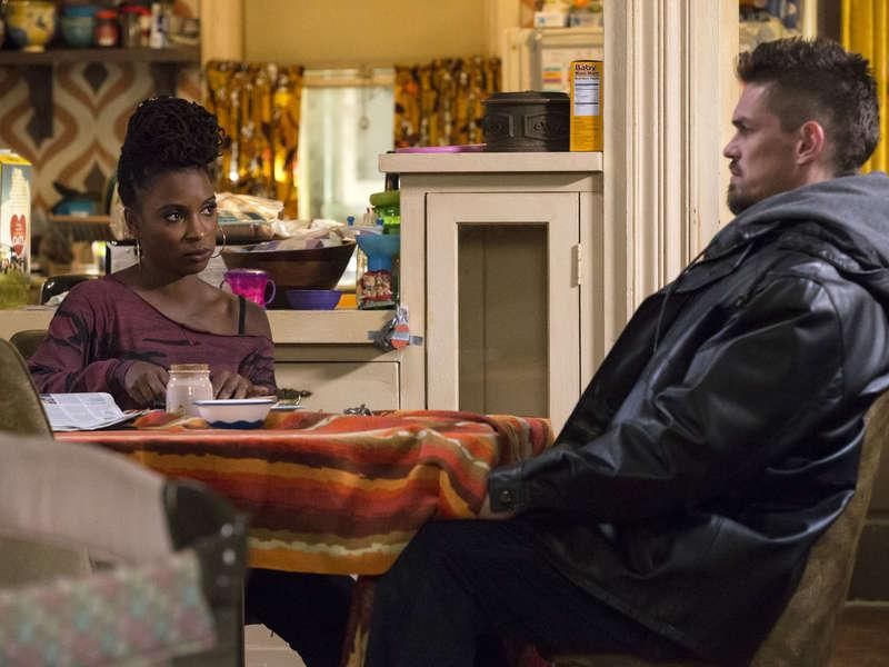 Shameless (US) : Photo Steve Howey, Shanola Hampton