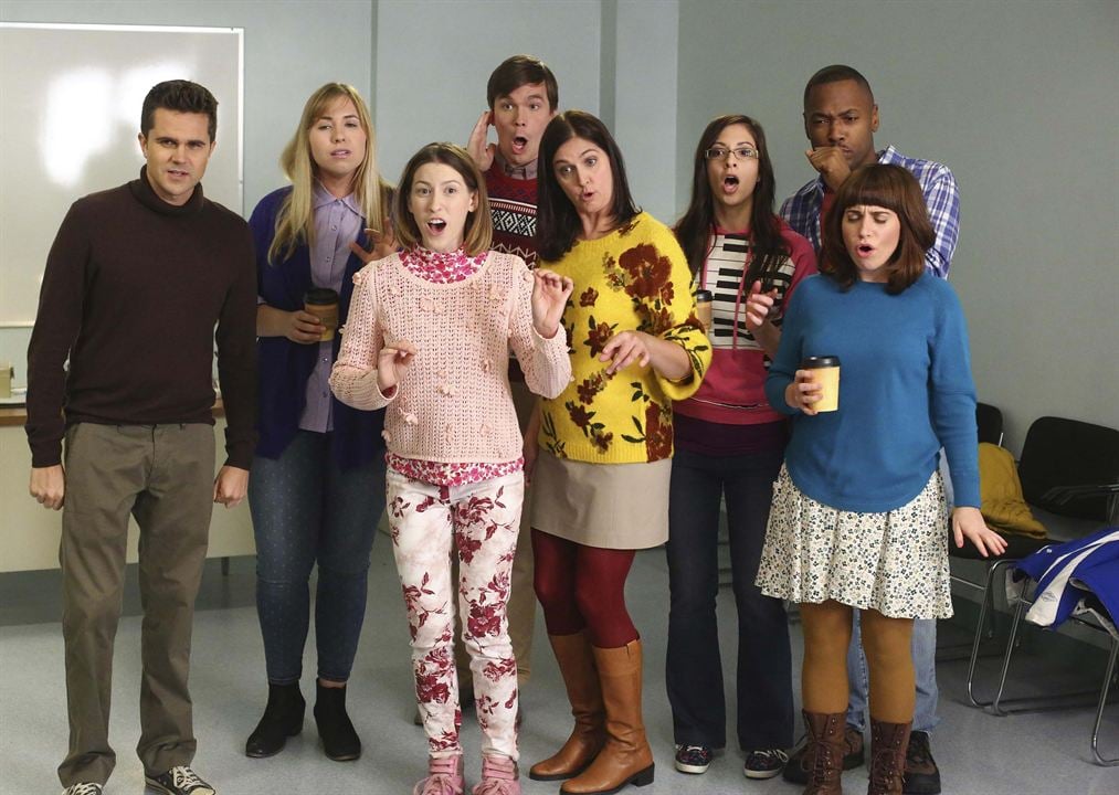 The Middle : Photo Maggie McClure, Eden Sher, Holly Pitrago, Jessica Rotter, Ashley Spillers, Liam Cronin