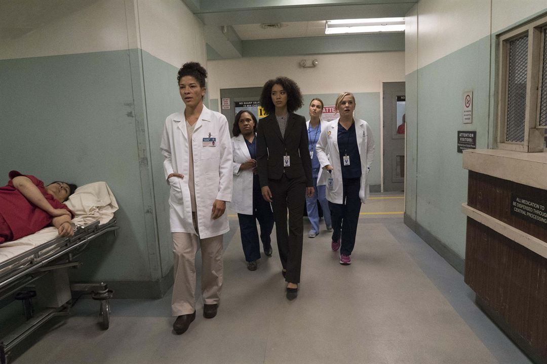 Grey's Anatomy : Photo Chandra Wilson, Jessica Capshaw, Camilla Luddington, Jasmin Savoy Brown, Klea Scott