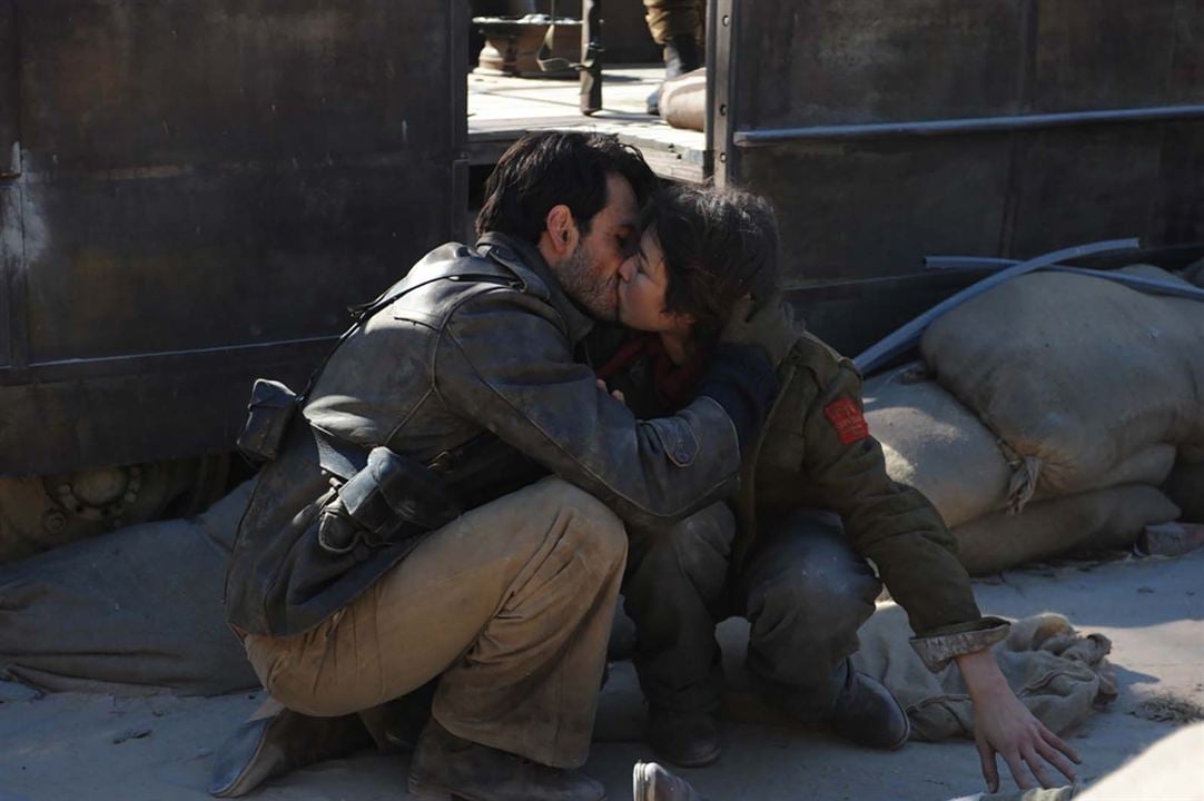 Au Prix du Sang : Photo Olga Kurylenko, Rodrigo Santoro