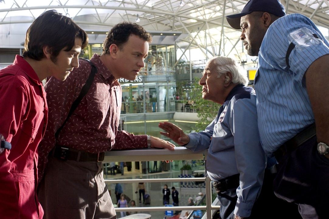 Le Terminal : Photo Chi McBride, Tom Hanks, Diego Luna, Kumar Pallana