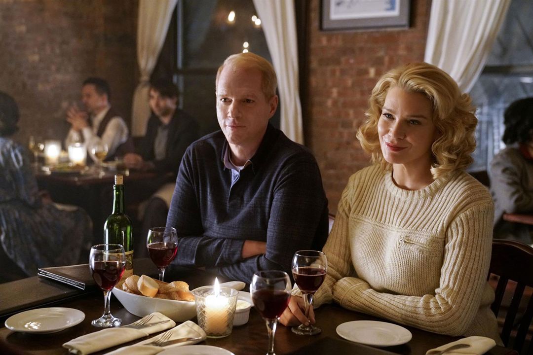 The Americans (2013) : Photo Laurie Holden, Noah Emmerich