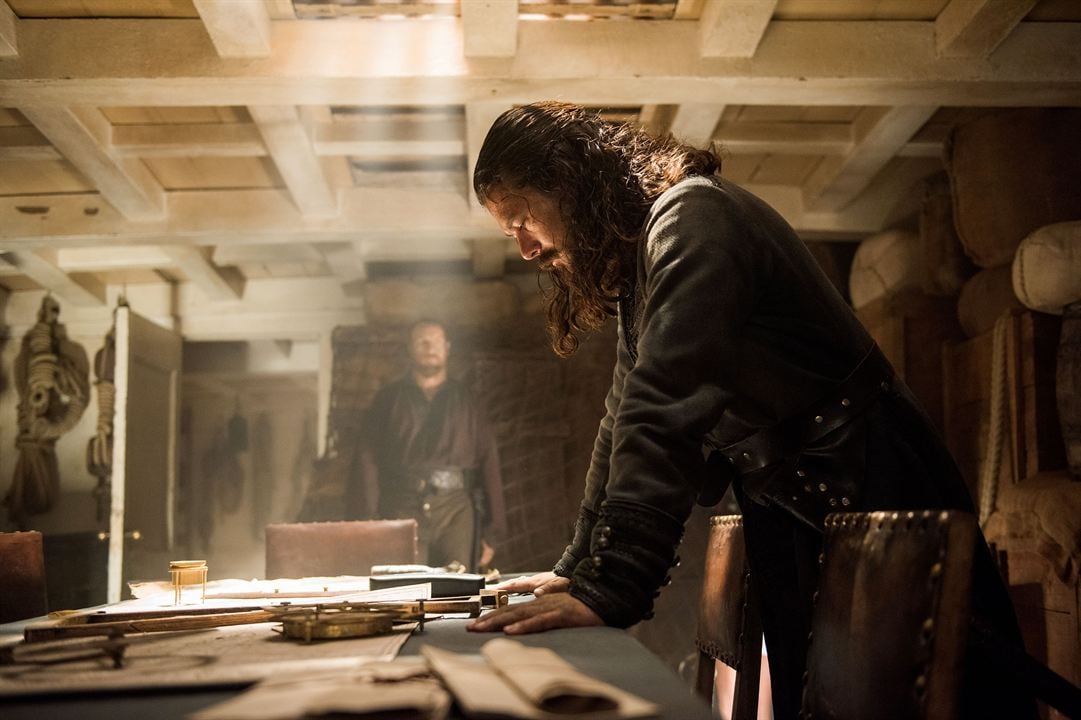 Black Sails : Photo Luke Arnold