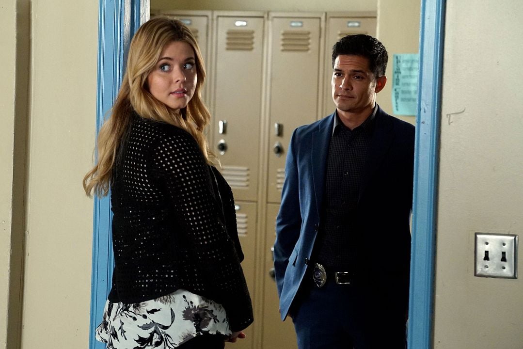 Pretty Little Liars : Photo Sasha Pieterse, Nicholas Gonzalez