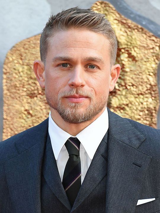 Affiche Charlie Hunnam