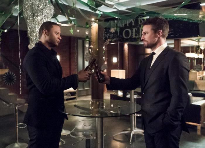 Arrow : Photo Stephen Amell, David Ramsey