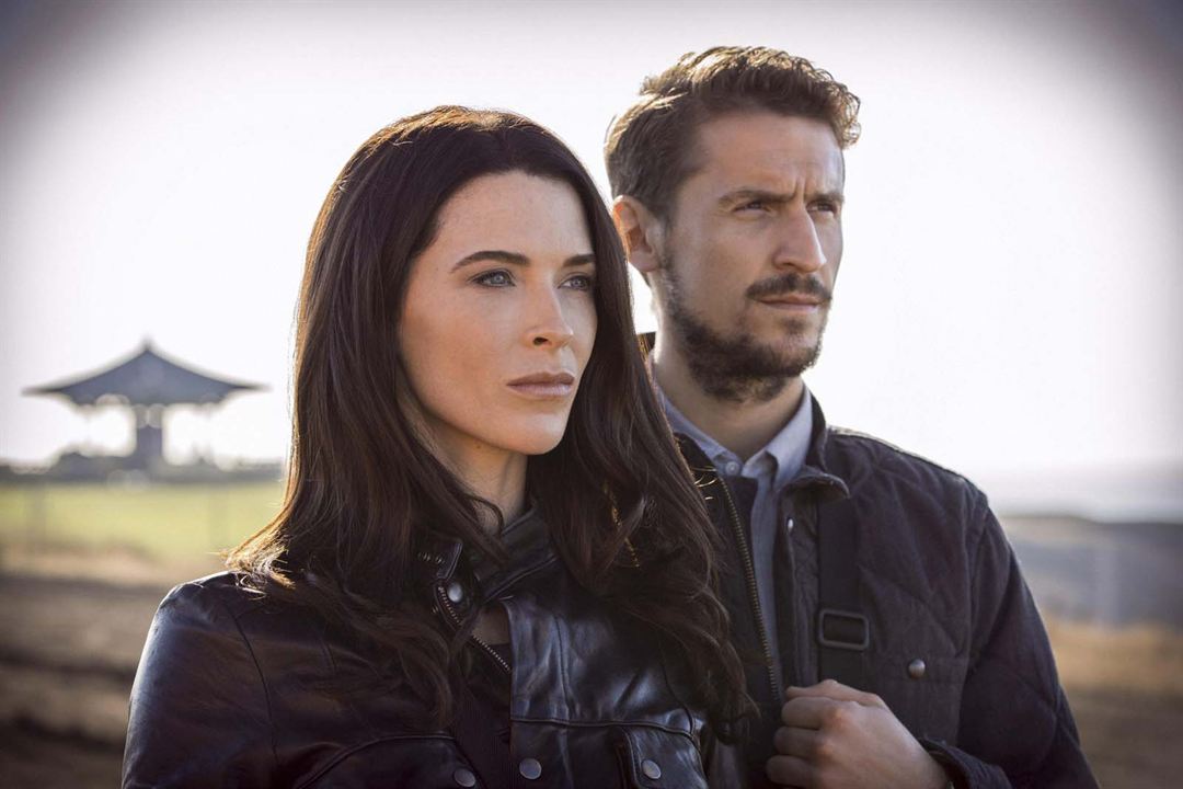 The Last Ship : Photo Jonathan Howard (I), Bridget Regan, Jonathan Howard (II)