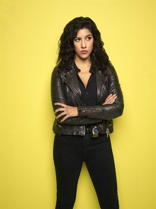 Photo Stephanie Beatriz