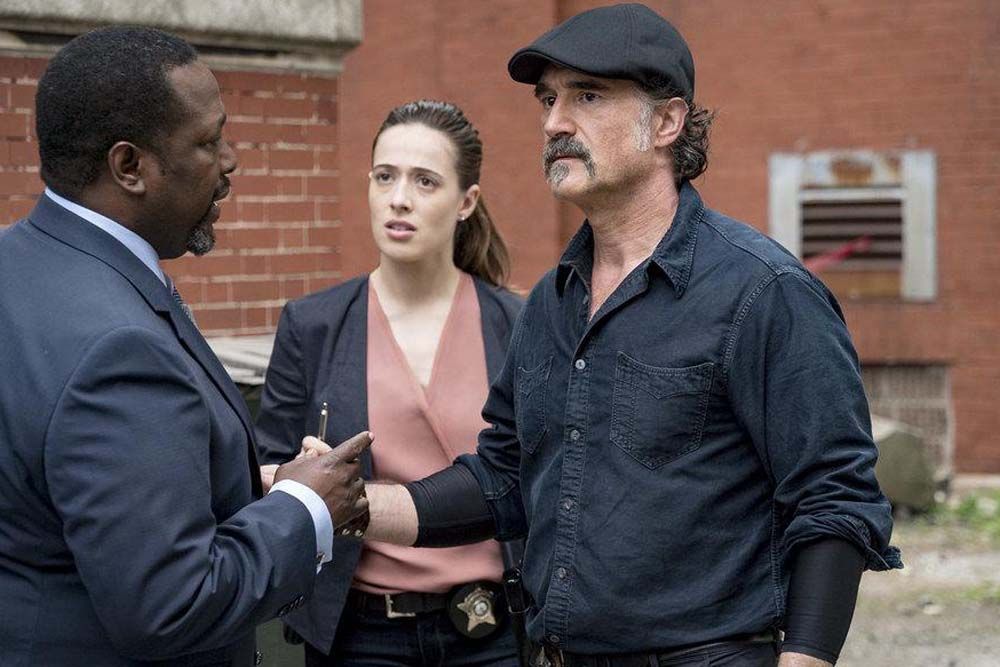 Chicago Police Department : Photo Wendell Pierce, Elias Koteas, Marina Squerciati
