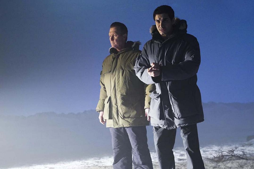 Scorpion : Photo Robert Patrick, Elyes Gabel